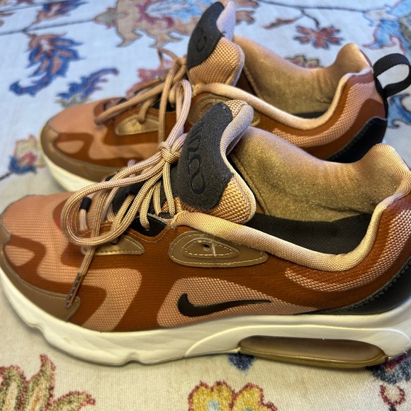 Nike Air Max 200 'Holiday Sparkle' CT1185-900 - Picture 7 of 8